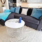 Appartement Modern In *