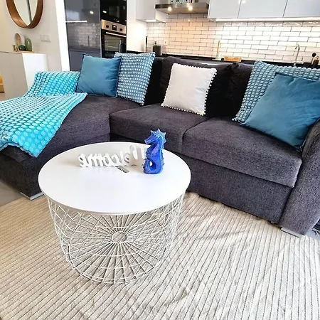 Апартаменти Modern In *