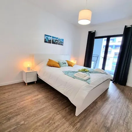 Апартаменти Modern In *