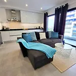 Modern In Lejlighed